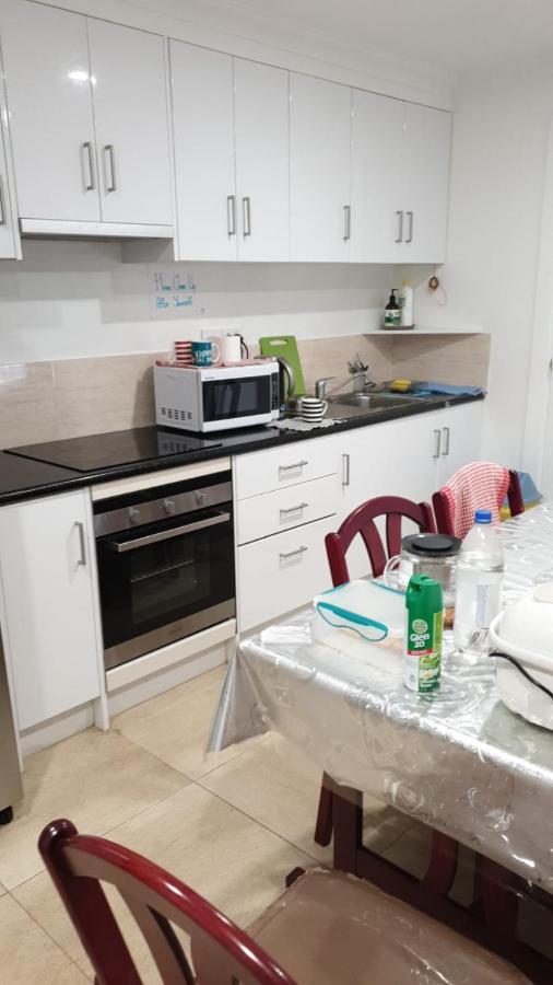 Dianella Budget Rooms Happy Place To Stay 퍼스 외부 사진